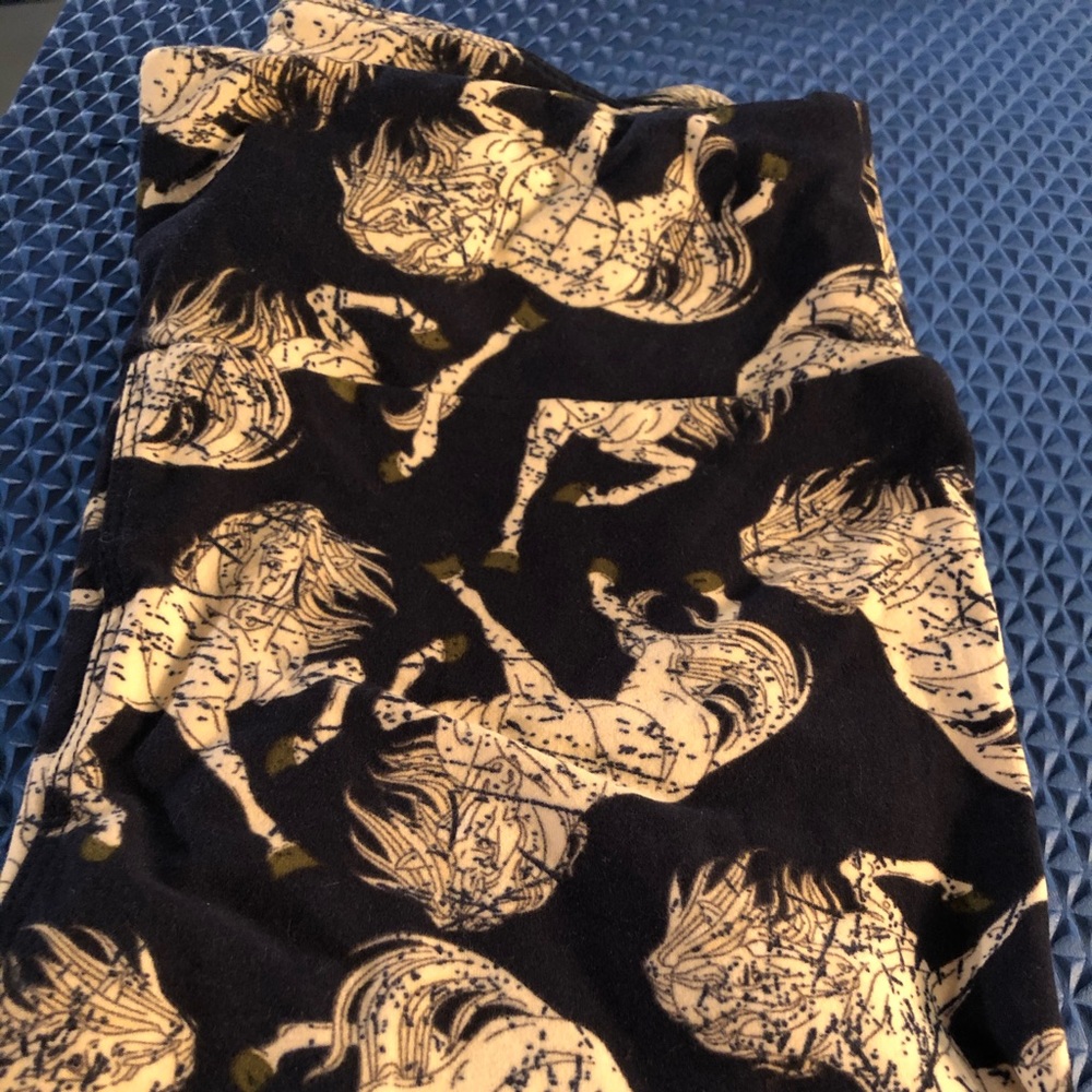 OS Lularoe leggings